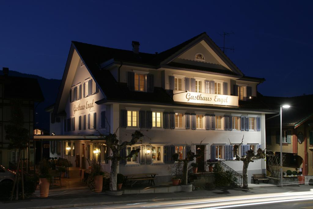 Gasthaus Engel Sachseln Ngoại thất bức ảnh